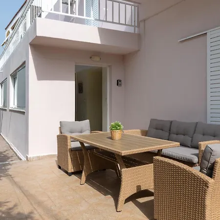 Rhodes Garden Retreat * עיר רודוס