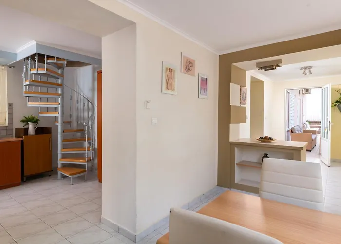 Rhodes Garden Retreat